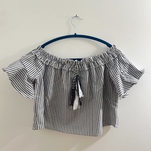 Rampage off the shoulder top size M